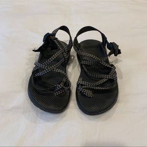 Chaco Strappy Toe Sandals _ Size 9